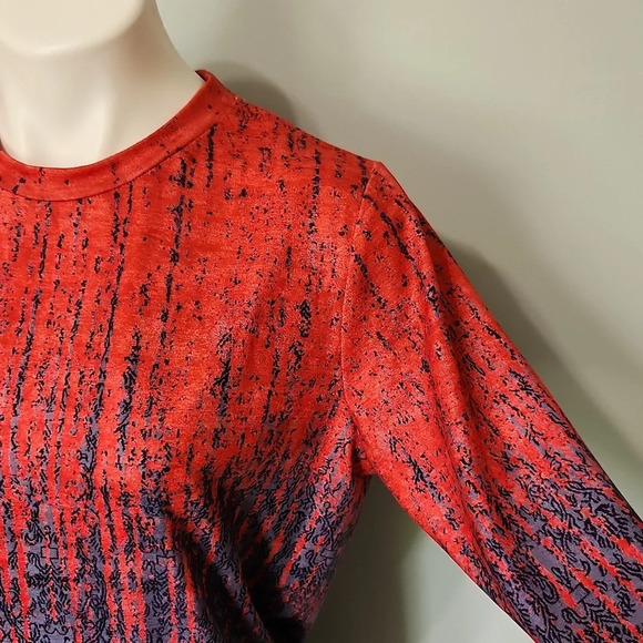 Exclusive red and purple demask pattern top - Picture 8 of 14